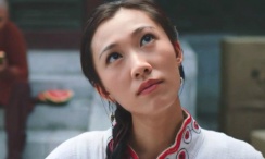 动力火车银幕“处女秀”《钢琴木马》变身杀手 2013-04-12 由吕祖松执导，崔斯韦联合导演并编剧，张默、林逸欣、动力火车等主演的悬疑动作电影《钢琴木马》将于5月初在全国公映。